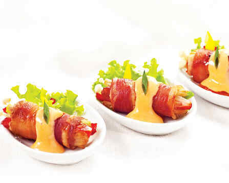 Bò cuộn nấm kim châm