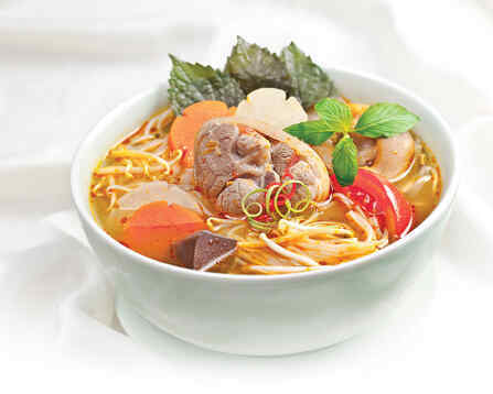 Bún giò heo nấu giấm