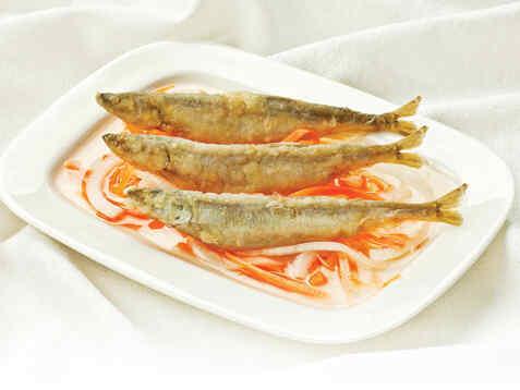 Cá trứng ngâm giấm