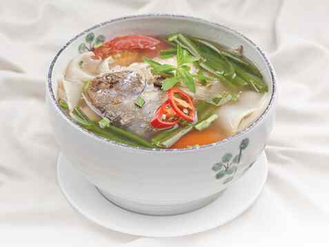 Canh cá rau muống