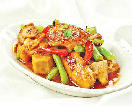 Cánh gà kho khoai môn