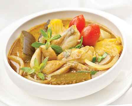 Đùi ếch xào rau  vị cà ri