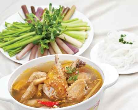 Lẩu gà nấu giấm