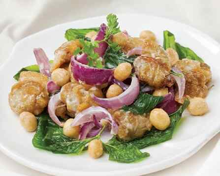 Nghêu xào mayonnaise húng quế