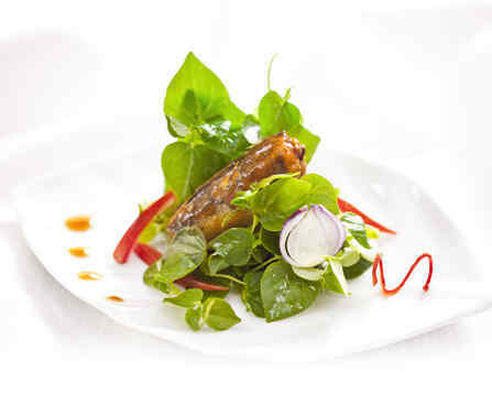 Rau càng cua trộn cá mòi