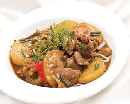 Thịt giò heo kho xá xị