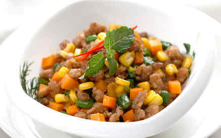 Thịt xay kho bắp đậu 